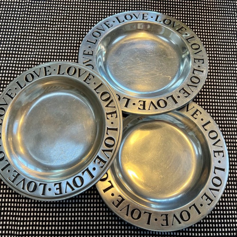 FIRM!  Wilton RWP "LOVE" plates (3)